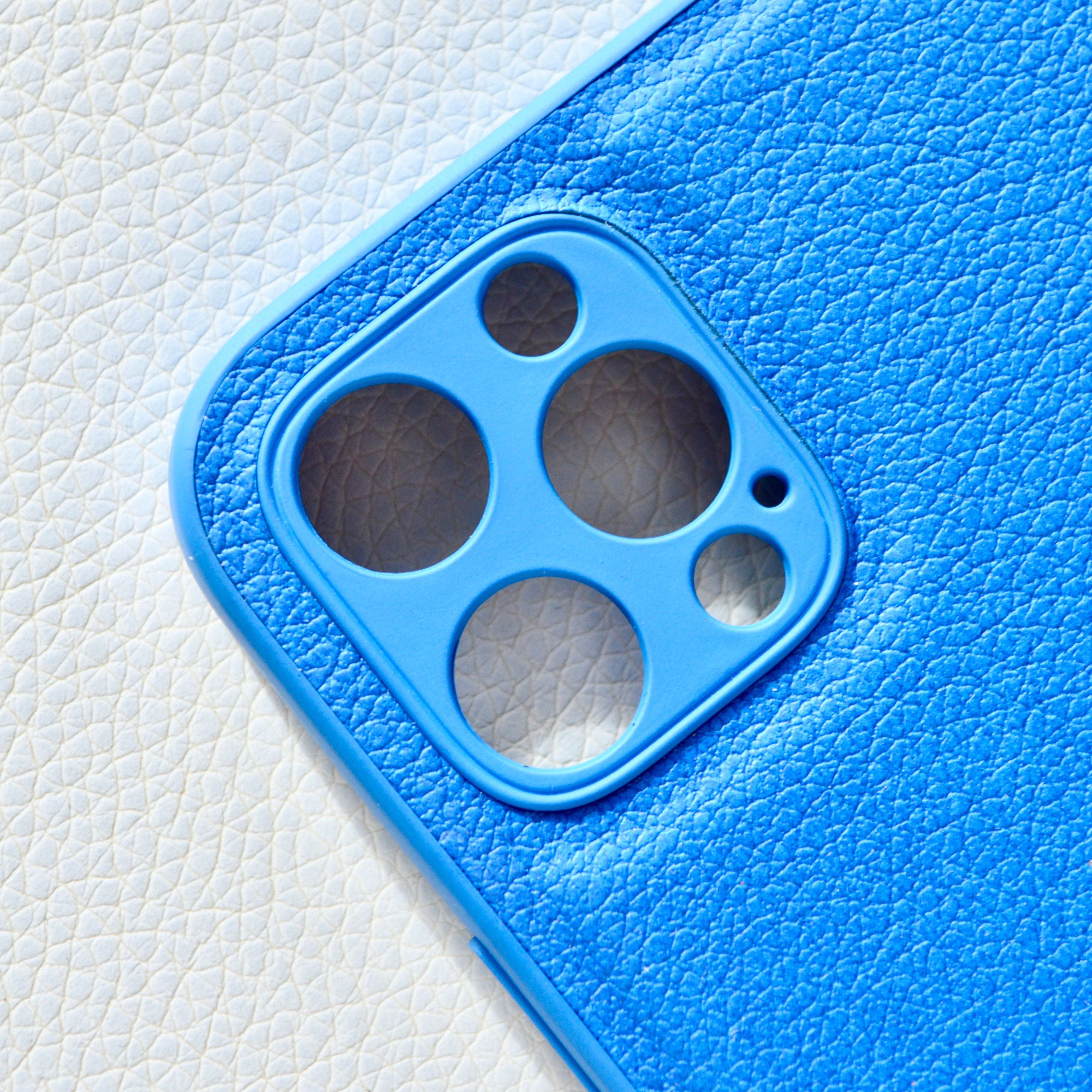 PHONE CASE IN BLUE SAFFIANO LEATHER